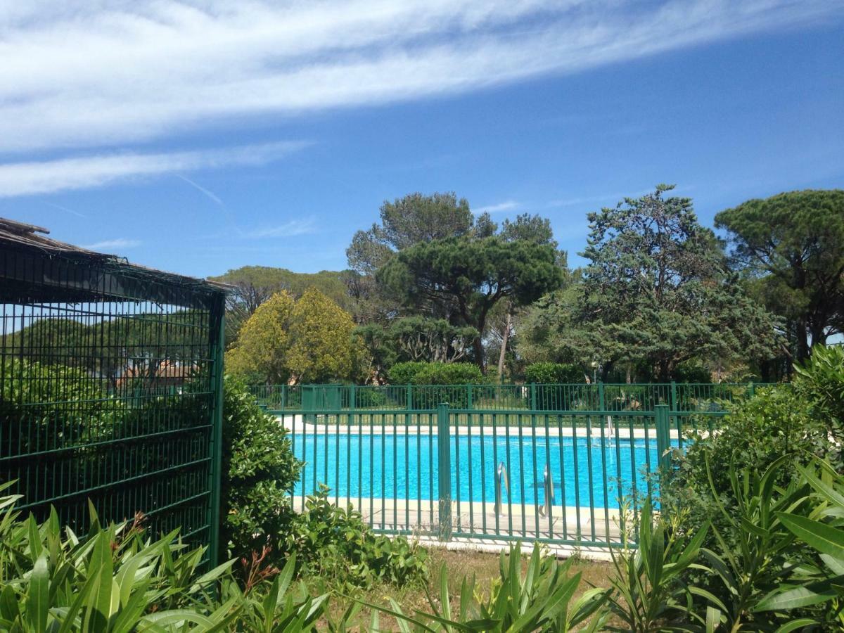 גאסה Agreable Studio Proche Sttropez Piscine Et Tennis מראה חיצוני תמונה